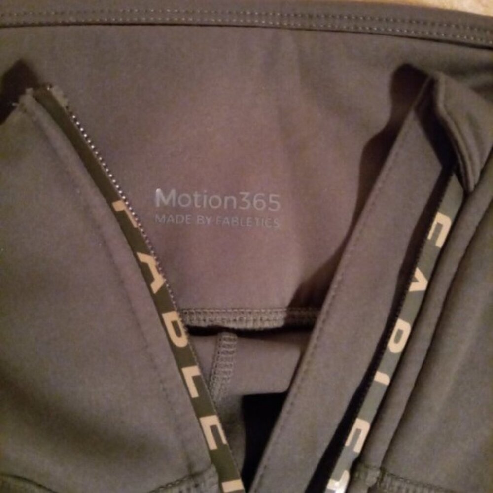 Fabletics zippered olive athletic leggings sz S/M - Picture 4 of 9